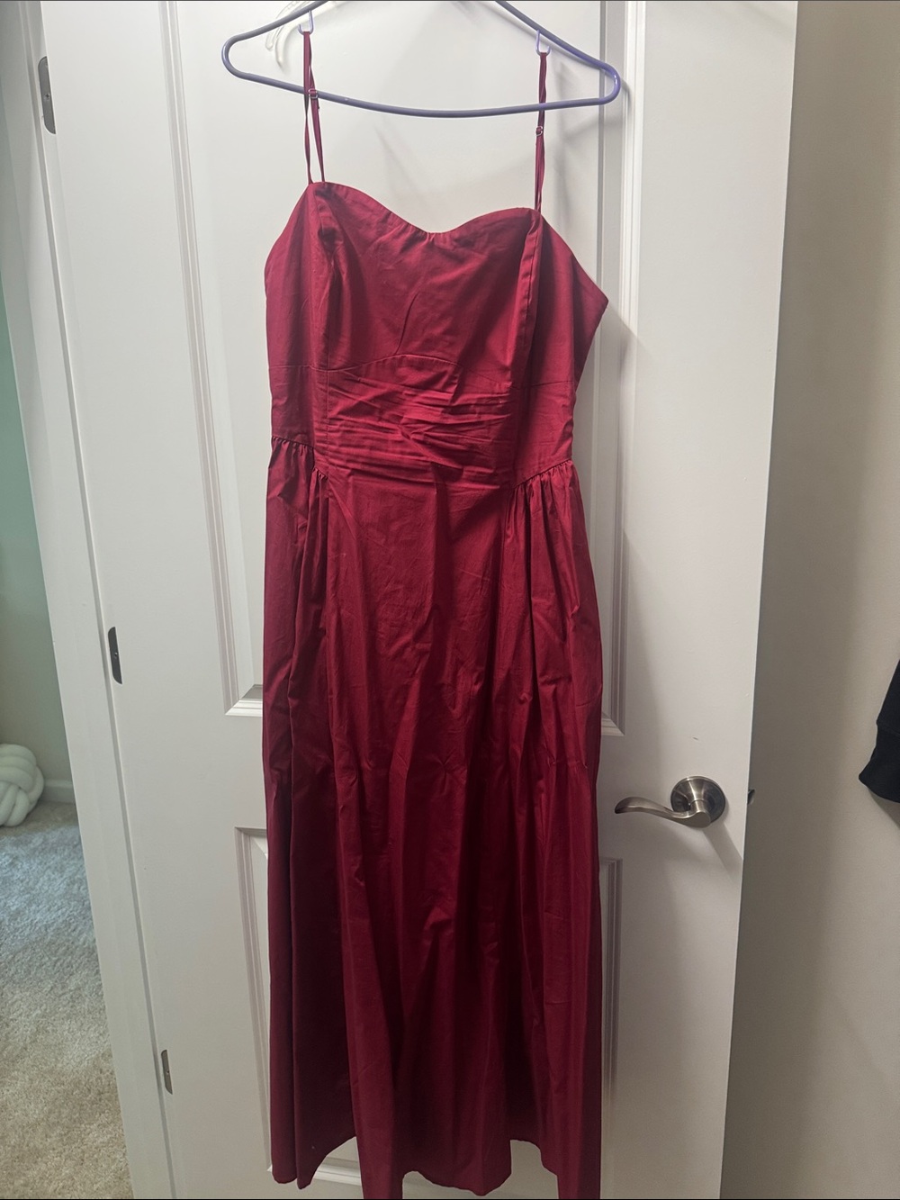 Elegant Red Spaghetti-Strap Evening Dress